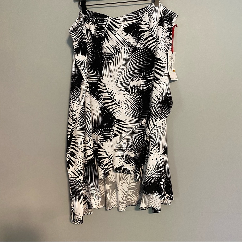 RUBY RD plus size floral elastic waist skirt